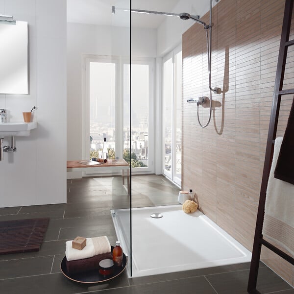 VILLEROY ET BOCH - Villeroy & Boch Lifetime Plus Receveur rectangulaire antidérapant en céramique, extra plat, 140x80x3.5cm, Blanc (6223S301) - large