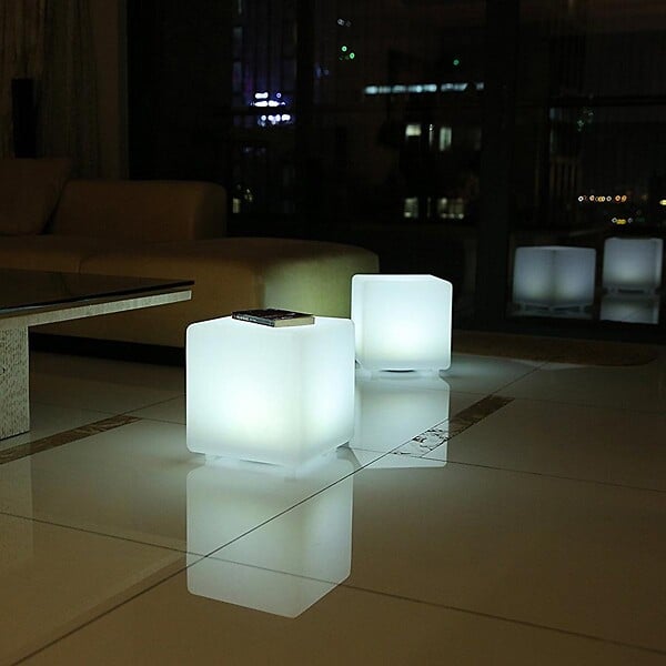 LUMISKY - Cube lumineux solaire multicolore CASY H30cm - large