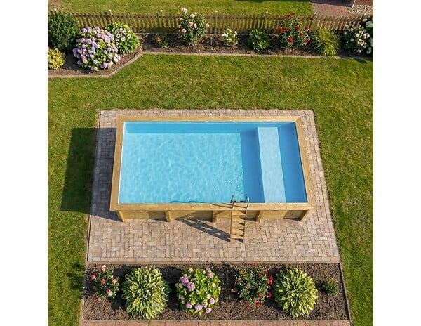 ALTANKA - Piscine hors sol en bois AQUA 8.5 x 4.35 - H.1.45 m avec plage, bleu pâle, cadre en métal - sans dalle - BAS7309OSPU+PLA309 - large