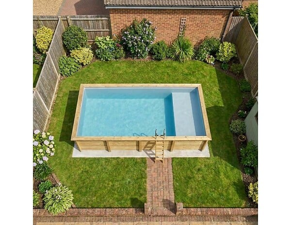ALTANKA - Piscine hors sol en bois AQUA 8.5 x 4.35 - H.1.45 m avec plage, gris clair, cadre en métal - sans dalle - BAS7309OSPU2+PLA309 - large