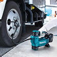 MAKITA - Gonfleur MAKITA DMP181Z - 18V (vendu sans batterie) - vignette