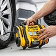 DEWALT - Gonfleur XR 18V DEWALT DCC018N-XJ (sans batterie) - vignette