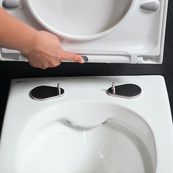 GROHE - Pack WC Bâti-support Rapid SL + WC SAT sans bride + Abattant SoftClose + Plaque chrome + Set d'habillage (ARENASATSB) - large
