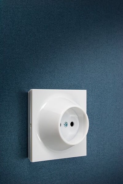 FONTINI - FONTINI Prise 16A blanche Neo Evo 2P saillie complète, design moderne et finition soignée - large