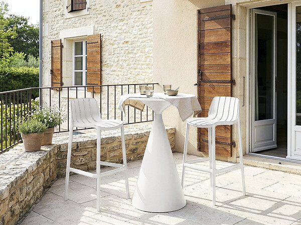 HABITAT ET JARDIN - Table et chaises hautes de bistrot empilables "Vaena" - 2 places - Blanc - large