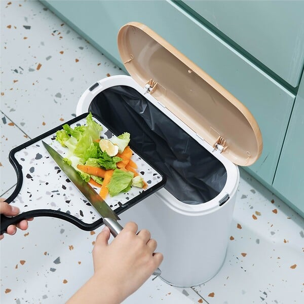 KITCHEN MOVE - Poubelle de salle de bain push ALDO 10L - large