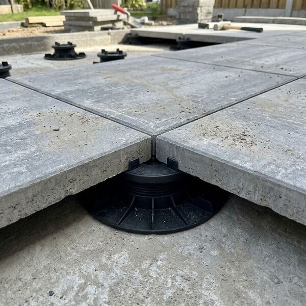 JOUPLAST - Plot autonivelant 29-39mm Jouplast - Terrasse dalle ou caillebotis - large