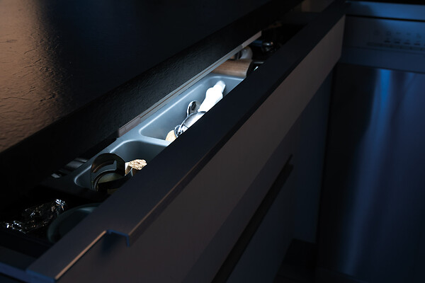 ELEXITY - Réglette LED rechargeable USB détecteur mouvement - 2.1W - large