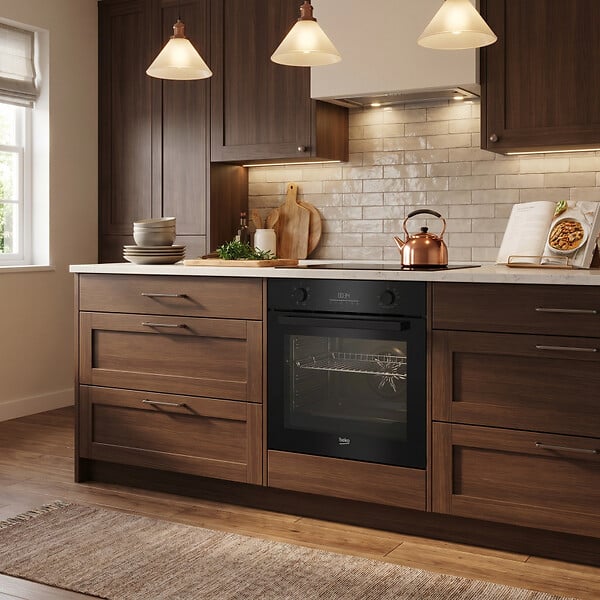 BEKO - Four encastrable 72L-60cm, chaleur tournante AeroPerfect, 6 fonctions cuisson, booster, écran tactile LED, sécurité enfant - large