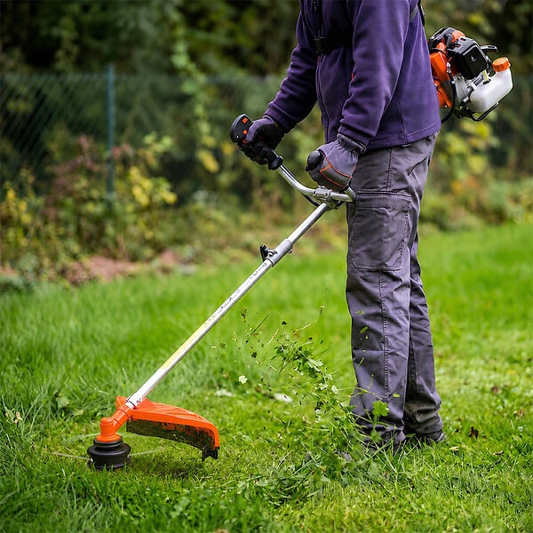 GT GARDEN - Débroussailleuse thermique 52 cm3 - 3 CV - large