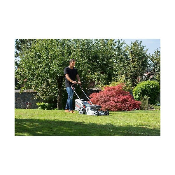 IKRA - Tondeuse à gazon 600m2- 2 Batteries Lithium 40V - 2,5Ah + Chargeur, Hauteur 25 à 75cm Mulching Bac 50L 600 m² IKRA - large