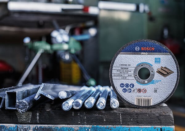 BOSCH - Disque à tronçonner MTX 125x2,5x22,23 mm déporté OSA - BOSCH - 2 608 600 221 - large