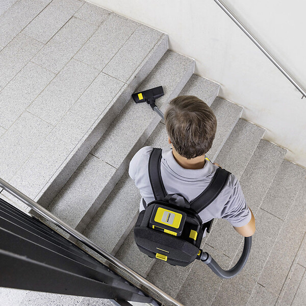 KARCHER PRO - Aspirateur Dorsal - KÄRCHER -  BVL 3/1 BP Pack (avec batterie + chargeur) - 9.568-388.0 - large
