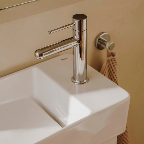 ROCA - Lave-mains mural compact 55 x 27,5 Tura blanc brillant - large