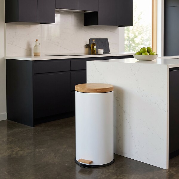 KITCHEN MOVE - Poubelle à pédale inox FOREST blanc 30L - large