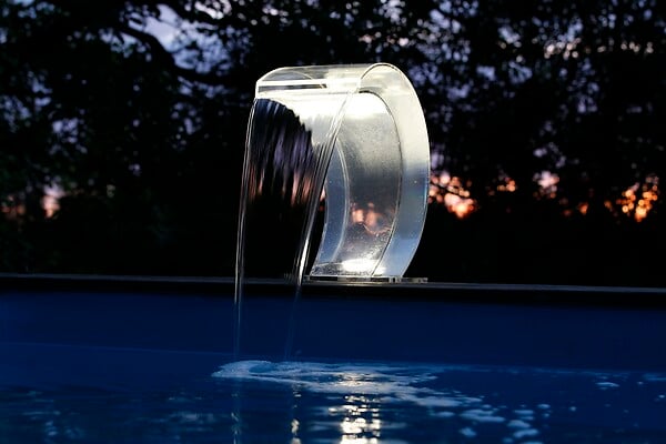 UBBINK PIS - Cascade pour piscine acrylique Mamba LED - large