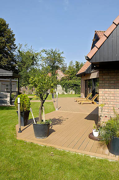 XYLTECH - Lame de terrasse composite Teck - L.240xl.14xEp.2,5cm - large